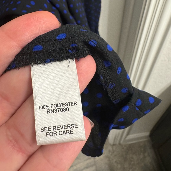 Cato Plus Size 22/24 Black and Blue Polka Dot Peplum Top - Picture 6 of 7